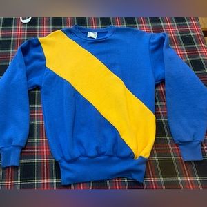 Womens NOS Vintage Size Small Blue & Yellow Pioneer Sports Crewneck Sweater